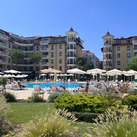 Lägenhet Royal Sun Romantic - 5 Min To The Slăntjev Brjag