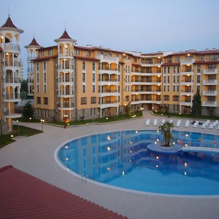 Lägenhet Royal Sun Romantic - 5 Min To The Slăntjev Brjag