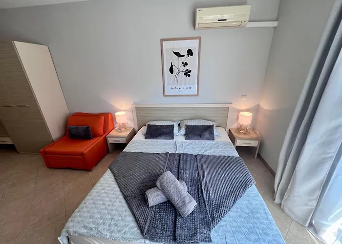 Lejlighed Royal Sun Romantic - 5 Min To The Sunny Beach